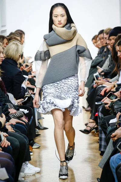 Look 8